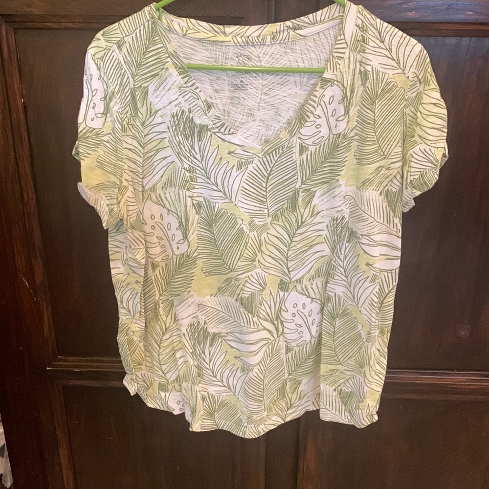 Leaf Print Green Women's Top